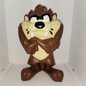 Vintage 90s Warner Bros Studio Store exclusive 11in Taz Tasmanian Devil statue